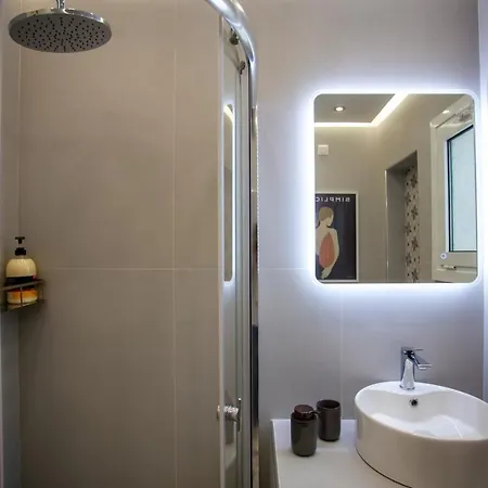 Apartment Ariadne By Heloni