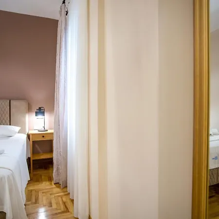 Ariadne By Heloni Apartment *