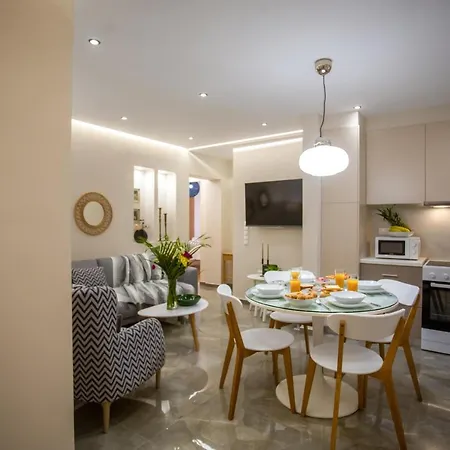 Apartment Ariadne By Heloni
